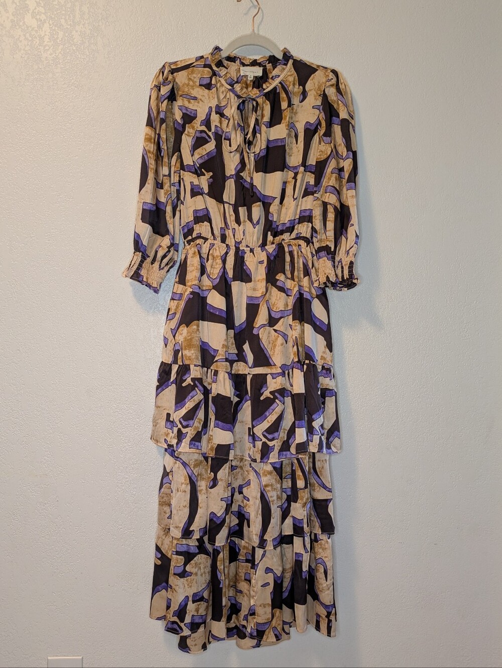 Melloday Abstract Print Tiered Midi Dress in Beige and Purple - Picture 6 of 13